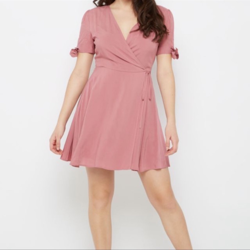 New Rue 21 | Sadie Robertson Pink Wrap Dress